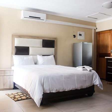 Mbopha Guest House Ulundi Εξωτερικό φωτογραφία