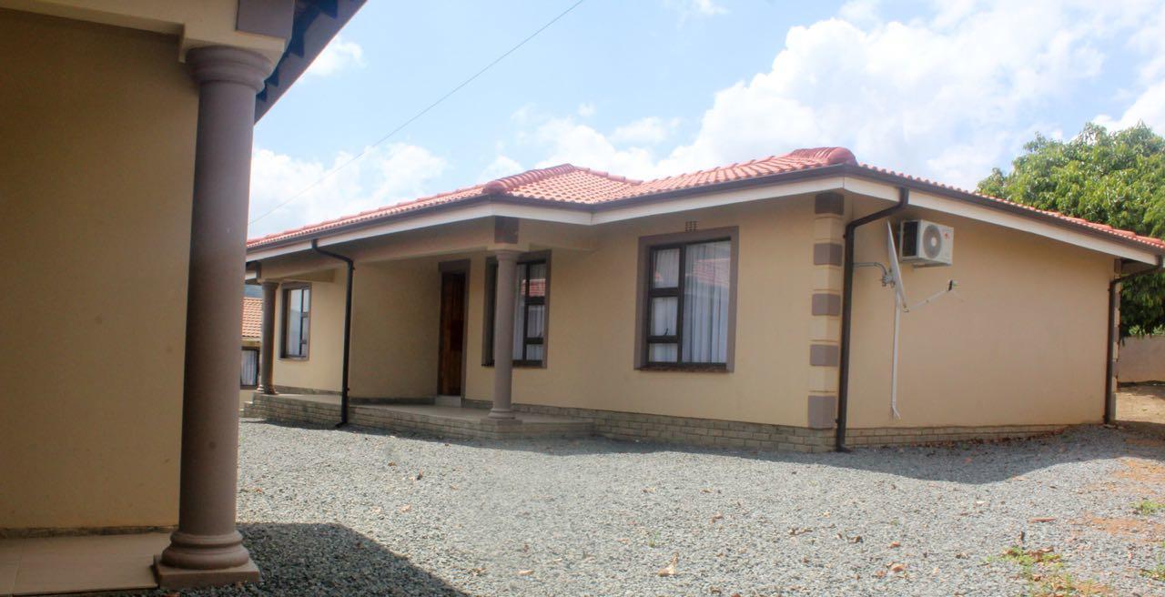 Mbopha Guest House Ulundi Εξωτερικό φωτογραφία